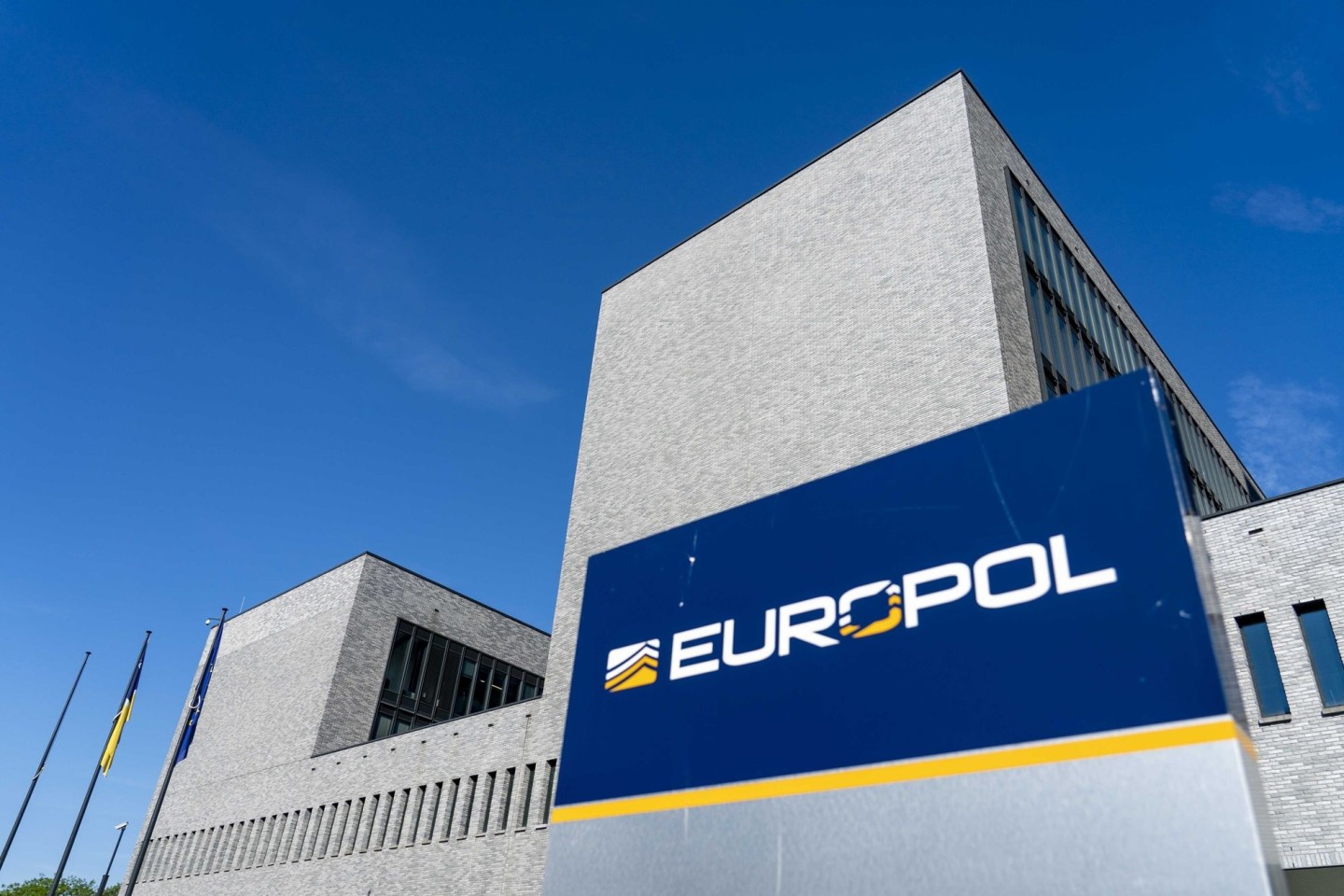 Europol ist ein großer Schlag gegen ein europäisches Verbrechernetzwerk gelungen.