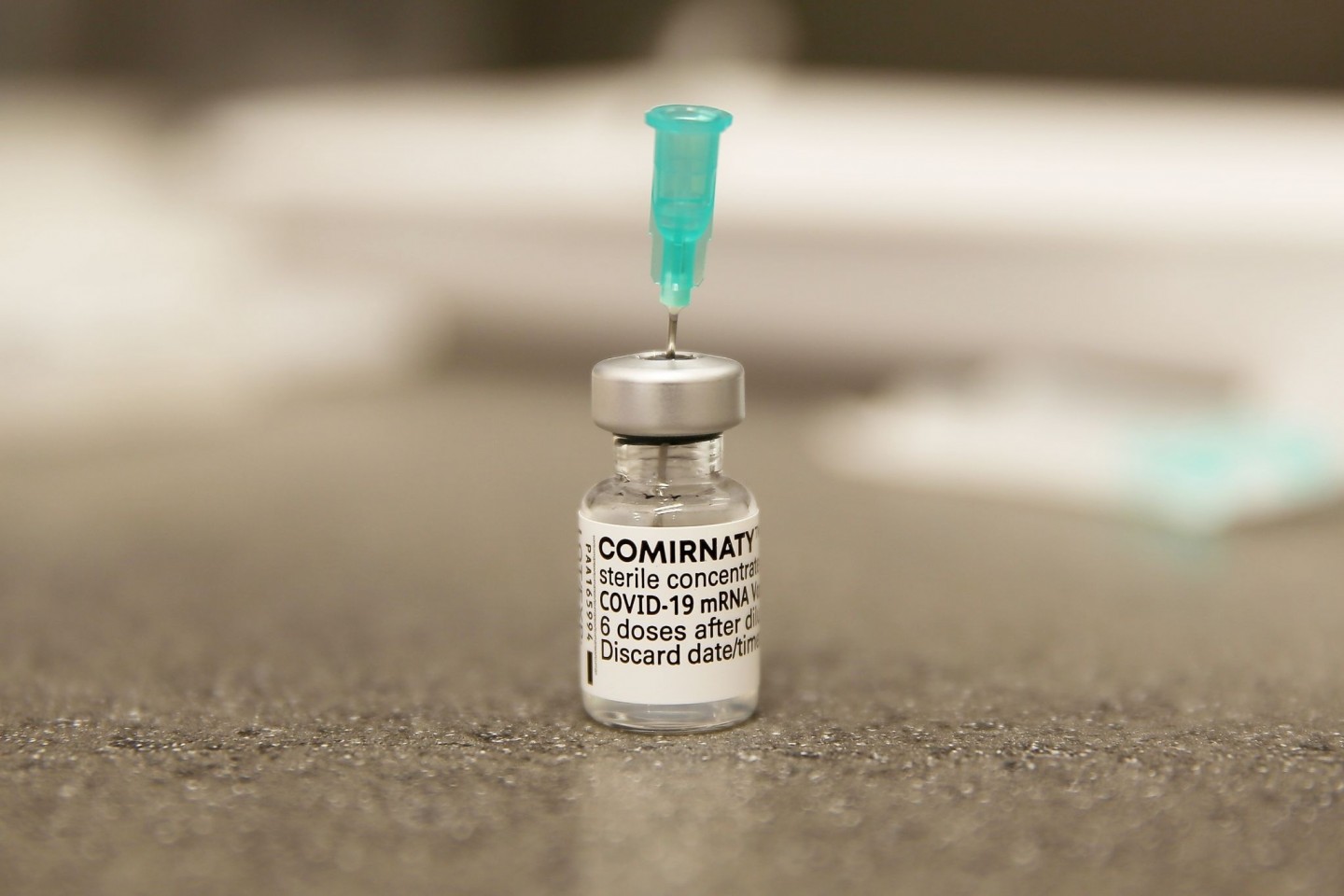 Der Impfstoff von Biontech/Pfizer dürfte eine relativ langanhaltende starke Immunreaktion auslösen.