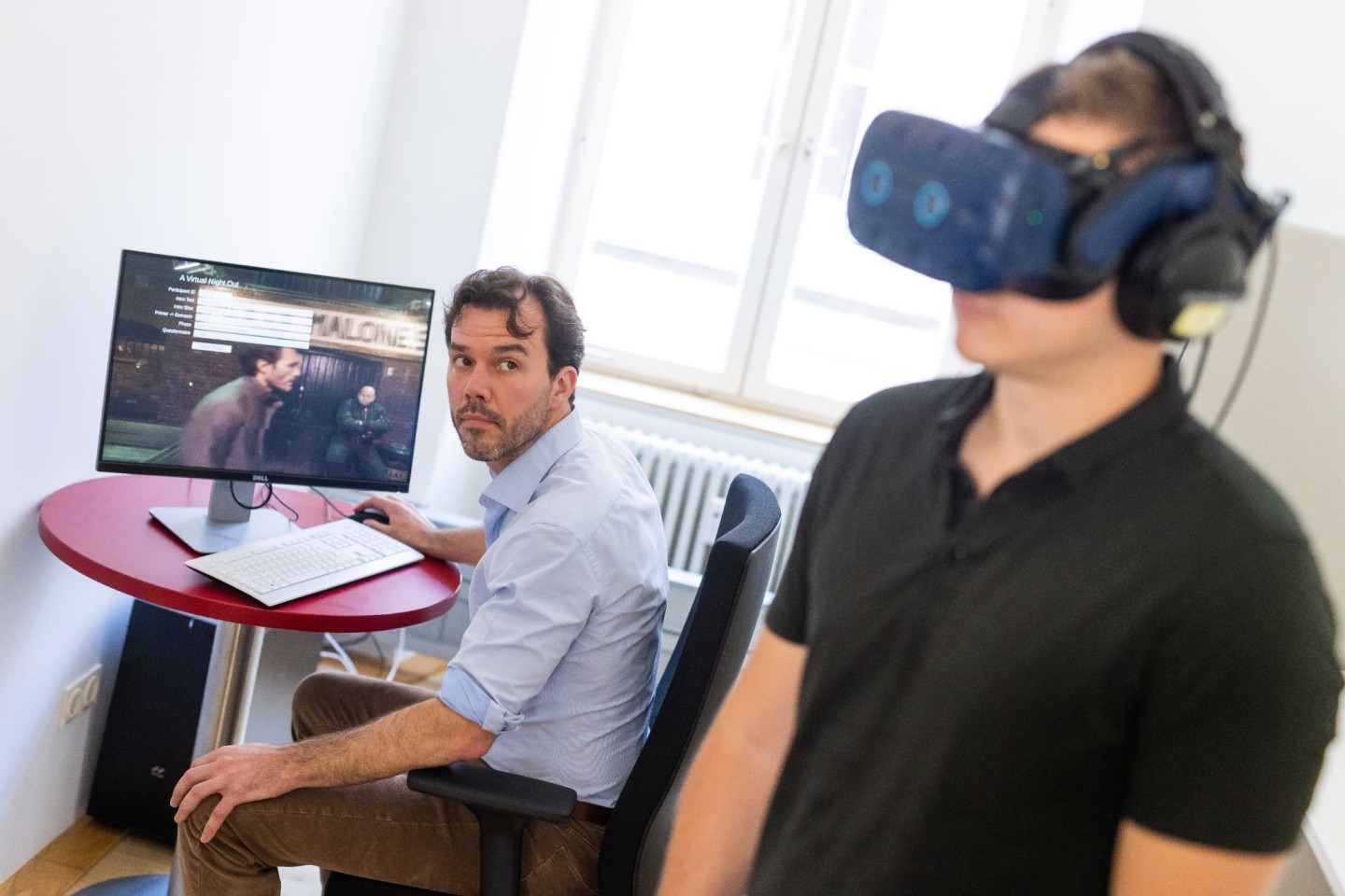 Das «MAXLab Freiburg» ist das erste eigenständige kriminologische Forschungslabor weltweit, in dem Forschungsstudien und Experimente mit Virtual Reality und anderen neuen Technologien dur...