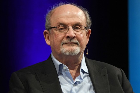 Mutmaßlicher Rushdie-Attentäter wird offiziell angeklagt