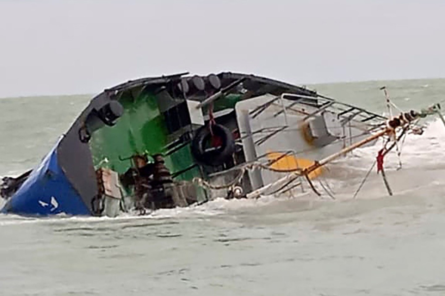 Das Handelsschiff «Xelo», das in tunesischen Hoheitsgewässern im Golf von Gabès vor der Südostküste Tunesiens gesunken ist.