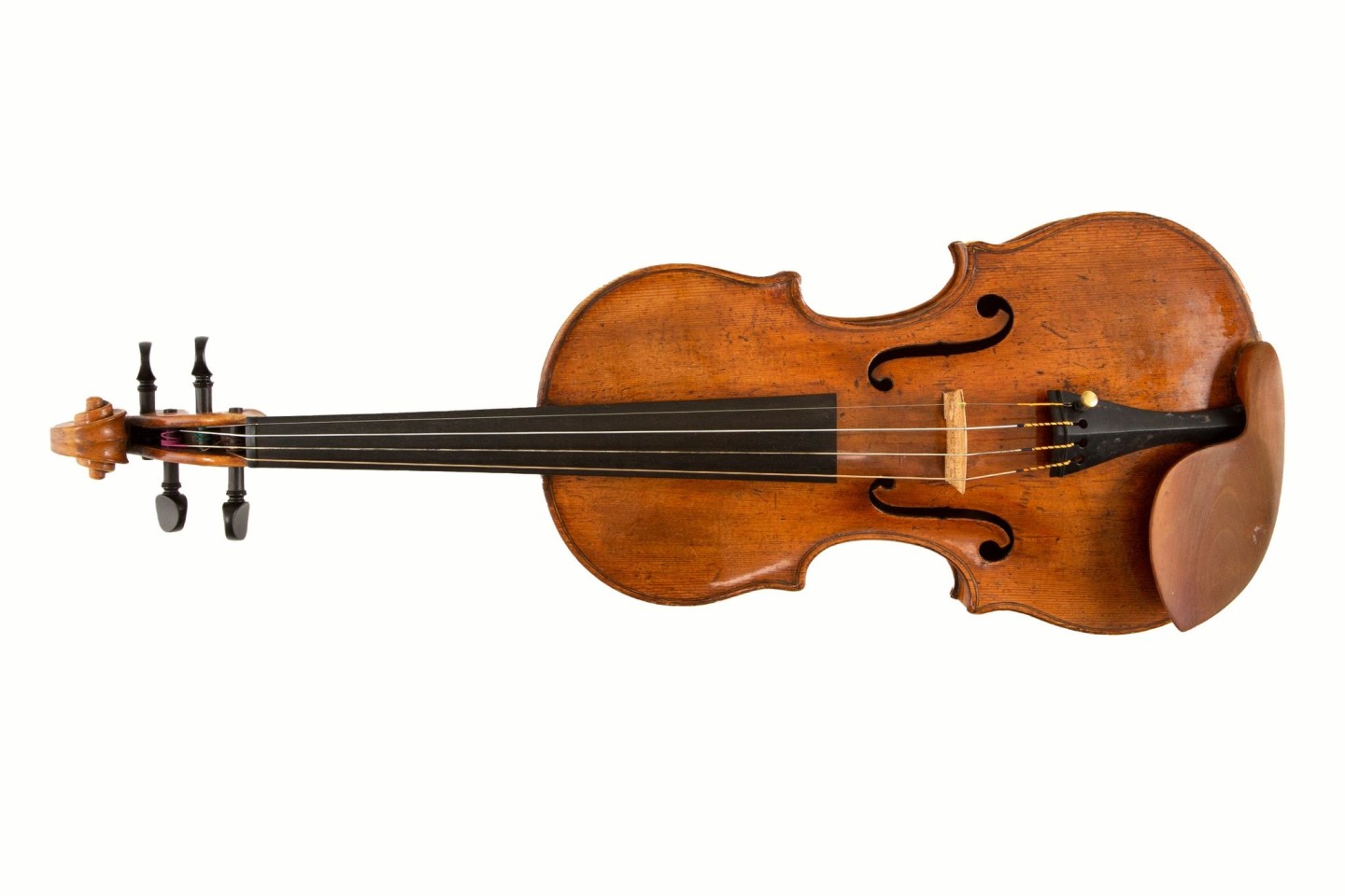Die Geige aus dem 18. Jahrhundert, die bei Durchsuchungen sichergestellt wurde.
